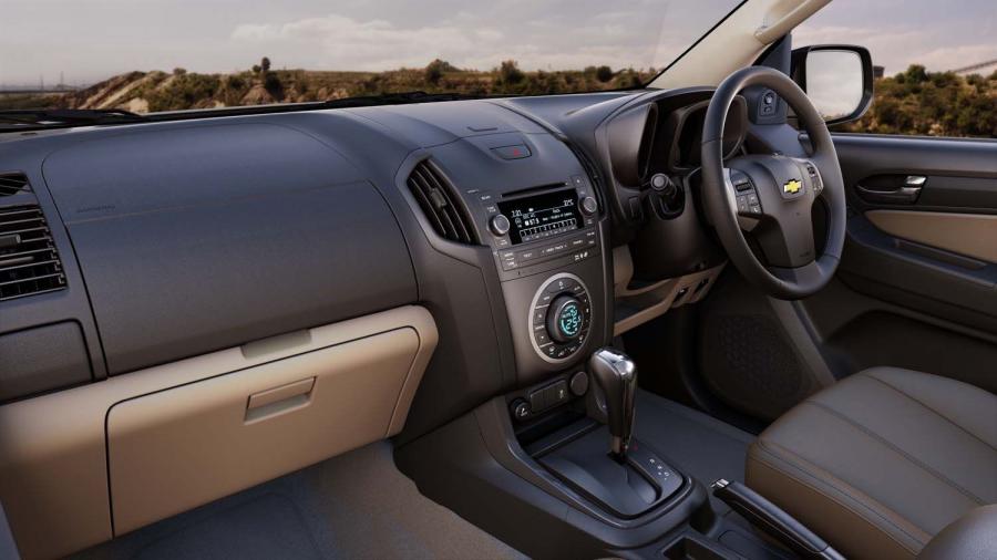  Chevrolet Colorado LTZ 2012 года  (фото 11 из 17)